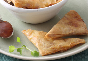 SASKO OAT & HONEY CRISPY CHEESE AND ONION SAMOSA’S